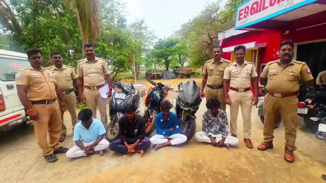 சங்கராபுரம்: மேல்சிறுவள்ளூர் கஞ்சா விற்பனையில் ஈடுபட்டு வந்த நான்கு இளைஞர்கள் கைது