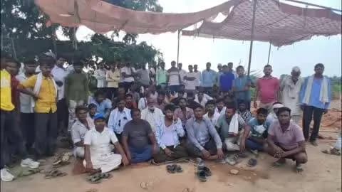 किरावली: सीकरी में शमशान स्थल को राजस्व अभिलेखों में दर्ज करने की मांग, ग्रामीण अनिश्चितकालीन धरने पर