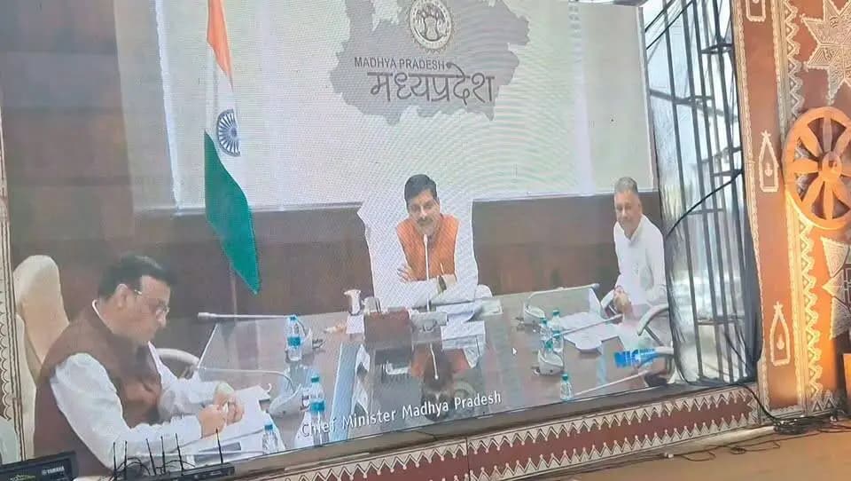 मुख्यमंत्री डॉ. यादव वर्चुअली हुए शामिल, किसानो से किया संवाद