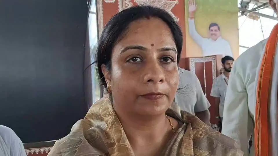 जिला पंचायत अध्यक्ष रंजीता गौरव पटैल ने कहा जिले के लिए अनुकरणीय पहल थी कि बलराम कृषि महोत्सव का आयोजन हुआ और उसमें मुख्यमंत्री जी ने किसानों से वर्चुअली बात की।