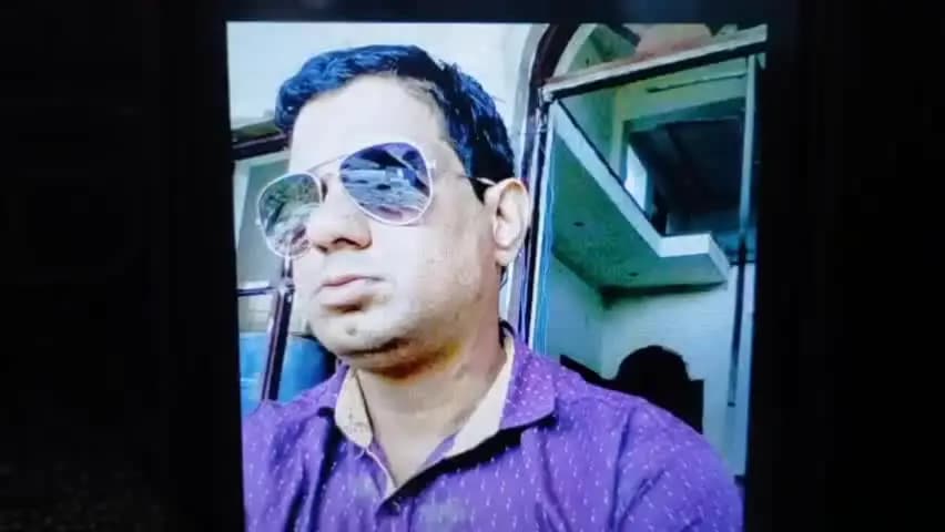 लाडपुरा: कोटा के जेकेलोन अस्पताल के बाहर ऑटो ड्राइवर की हत्या, धारदार हथियार से सीने पर हमला, इलाज के दौरान हुई मौत; आरोपी फरार