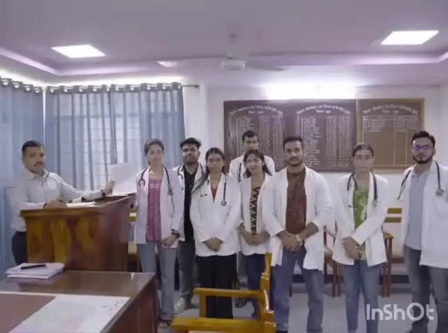 चूरू: एफएमजी इंटर्न डॉक्टरों ने कलेक्टर को ज्ञापन सौंपकर मांगा स्टाइपेंड, कहा- आईएमजी इंटर्न को मिल रहा, हमें भी दिया जाए