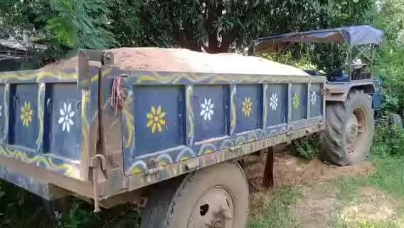 मारगोमुंडा: मधुपुर-लहरजोरी मुख्य मार्ग, पिपरा मोड़ पर मंगलवार सुबह 7:30 बजे, बालू लदे ट्रैक्टर ने एक व्यक्ति को कुचला