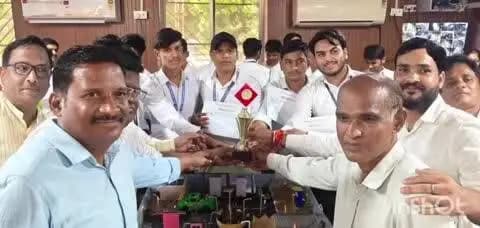 सिंगरौली: पूर्व छात्रों द्वारा पॉलिटेक्निक कॉलेज में मनाया गया इंजीनियरिंग डे