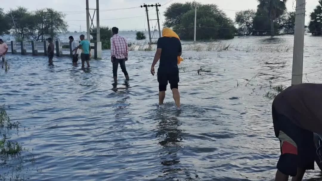 घाट कुसुंभा: विधायक रणधीर सोनी व एमएलसी ललन प्रसाद ने CM सम्राट चौधरी से घाटकोसुम्भा को बाढ़ग्रस्त क्षेत्र घोषित करने की मांग की