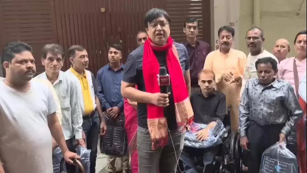 पीएम मोदी के जन्मदिन पर पूर्व मेयर श्याम सुन्दर अग्रवाल करा रहे हैं दिव्यांगजनों को रामलला का दर्शन
#pmmodi #modi