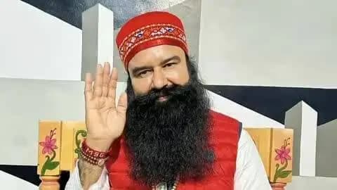 रोहतक: रोहतक 21 दिन की फरलो खत्म होने के बाद आज वापिस लौटेंगे गुरमीत राम रहीम।