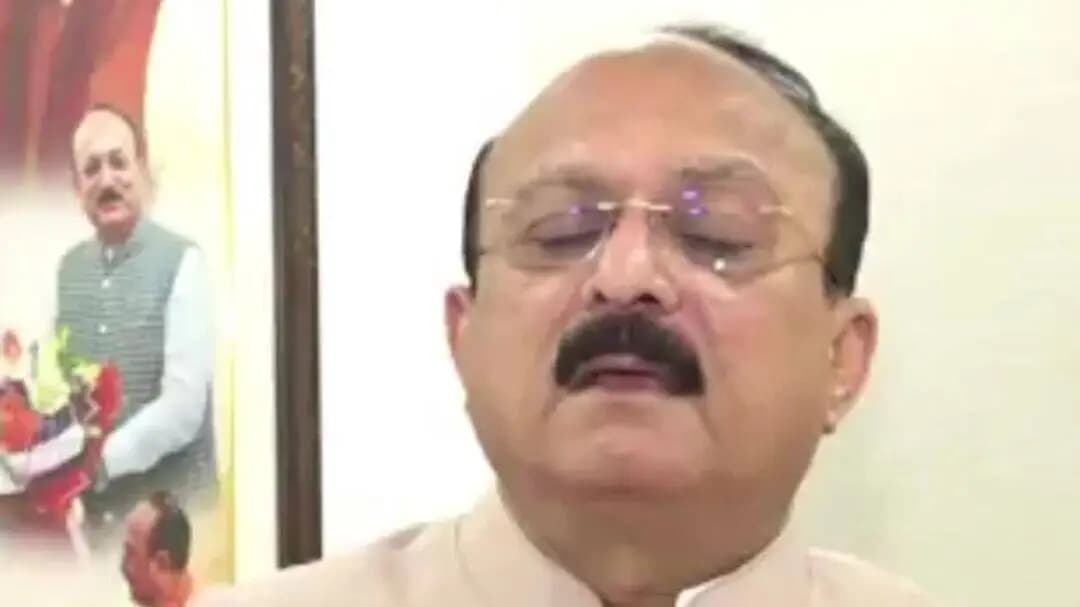 दिल्ली सरकार के शिक्षा मंत्री आशीष शोध ने कहा, दिल्ली यूनिवर्सिटी उपलब्ध ज़मीन पर हॉस्टल बनाएगी