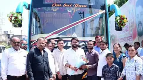 बेमेतरा: बेमेतरा में ओम साईं राम टूर एवं ट्रैवल के नए बस का शुभारंभ पूर्व विधायक ने फीता काटकर किया