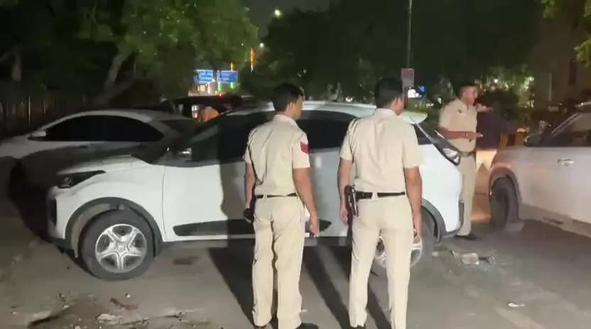 रोहिणी: कन्हैया नगर में शराब के ठेके के बाहर चाकू हमला, एक युवा मौत