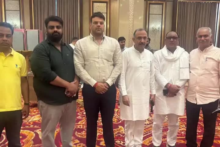 करोल बाग: डूसू चुनाव: छात्र सभा में छात्र हितों से जुड़े मुद्दों पर हुई चर्चा