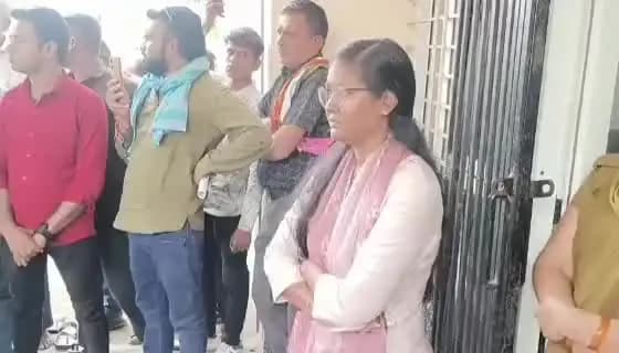 नरसिंहपुर: भारतीय किसान यूनियन ने गोटेगांव SDM को बिजली समस्या व फसल मुआवजे के लिए सौंपा ज्ञापन