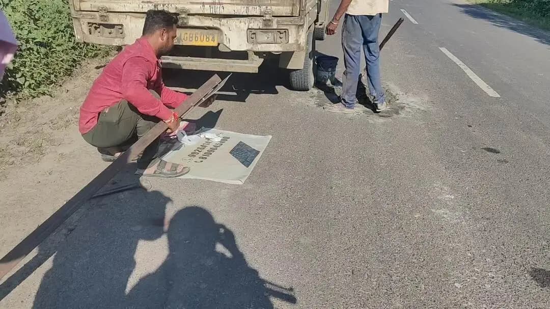 गाडरवारा: गाडरवारा भोपाल उदयपुरा रोड पर लग रहे यातायात संकेत बोड, आखिरकारलेट लगने का कारण क्या,,