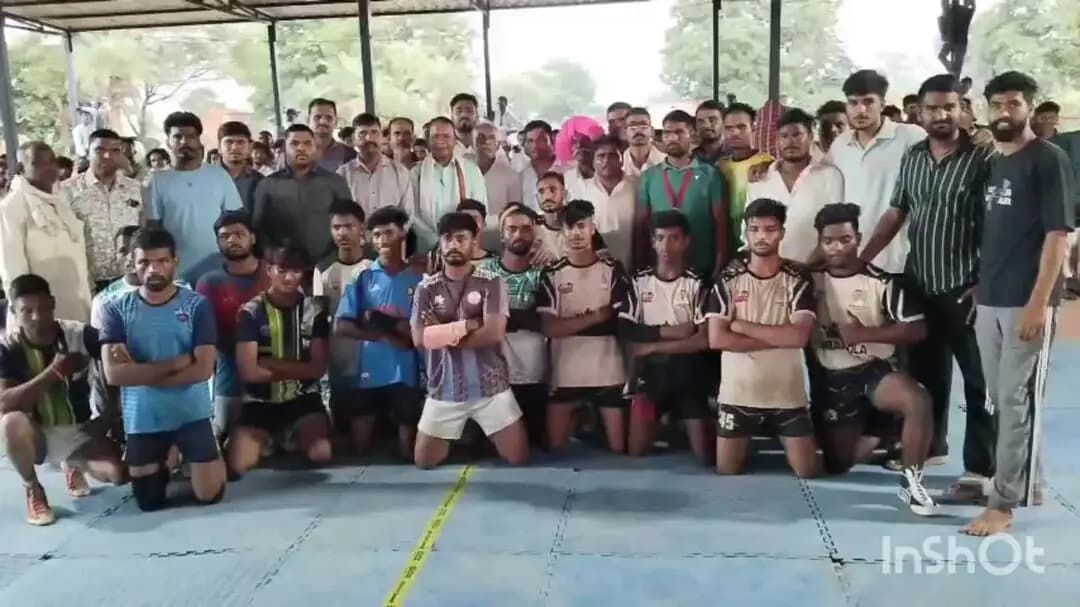 अरनोद: मांडवी में तीन दिवसीय कबड्डी प्रतियोगिता का समापन, 32 टीमों ने लिया हिस्सा, बांसवाड़ा विजेता और पारखंडा उपविजेता