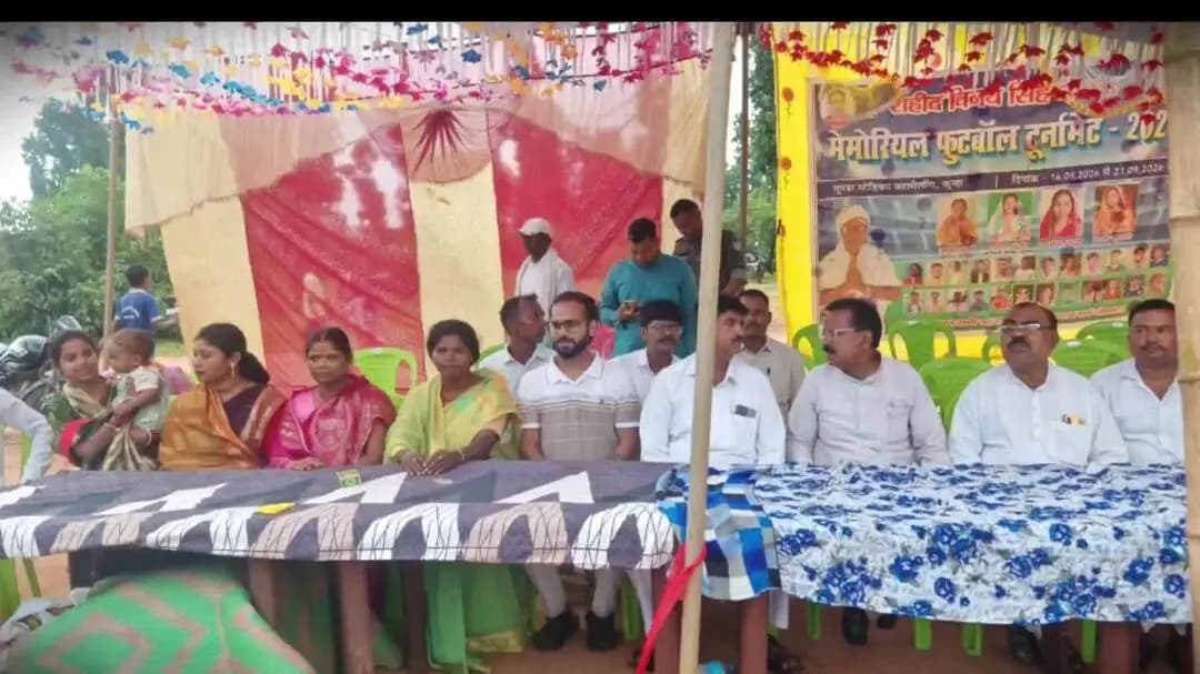 कुंदा: शहीद विनय सिंह भोक्ता मेमोरियल फुटबॉल टूर्नामेंट का शुभारंभ