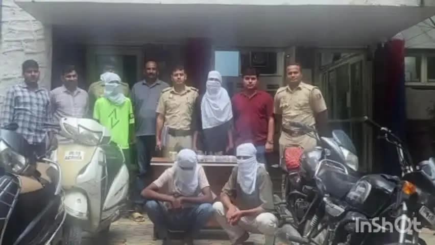 करावल नगर: सुभाष प्लेस पुलिस ने 4 झपटमार-वाहन चोर दबोचे, 8 मामले सुलझाए; 5 दोपहिया वाहन, 3 मोबाइल, अहम दस्तावेज बरामद