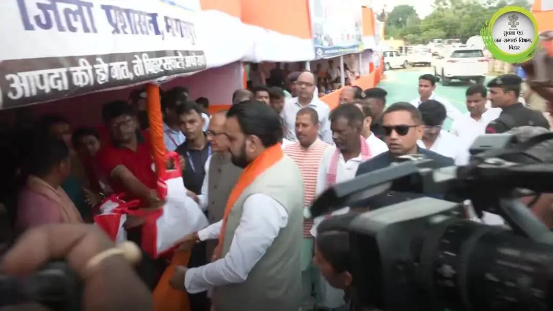 मुश्किल समय में साथ निभाते माननीय मुख्यमंत्री जी