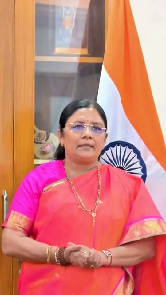 Ministry of Women & Child Development, Government of India राज्य मंत्री श्रीमती Savitri Thakur ने सेवा संकल्प अभियान - 2026 अंतर्गत दिनांक :- 17 सितंबर 2026 आशीर्वाद का दिया 🪔 कार्यक्रम में नागरिकों द्वारा सहगभगिता की अपील की।
#सेवा_संकल्प_अभियान #SevaSankalpAbhiyan #AshirwadKaDiya
Jansampark Madhya Pradesh