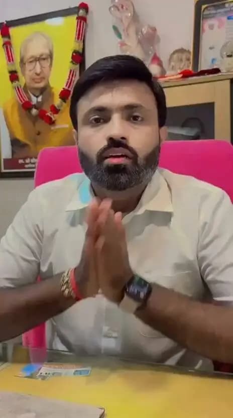 👉 सेवा संकल्प अभियान
➡️सेवा संकल्प अभियान के अंतर्गत ‘आशीर्वाद का दिया’ कार्यक्रम में आप भी सहभागी बनें।
➡️अपने घर में एक दीपक जलाएं और विकसित भारत के संकल्प के प्रति अपनी सहभागिता व्यक्त करें।
#सेवा_संकल्प_अभियान #SevaSankalpAbhiyan #AshirwadKaDiya
CM Madhya Pradesh Dr Mohan Yadav Jansampark Madhya Pradesh General Administration Department, MP
Industry Policy & Investment Promotion Department