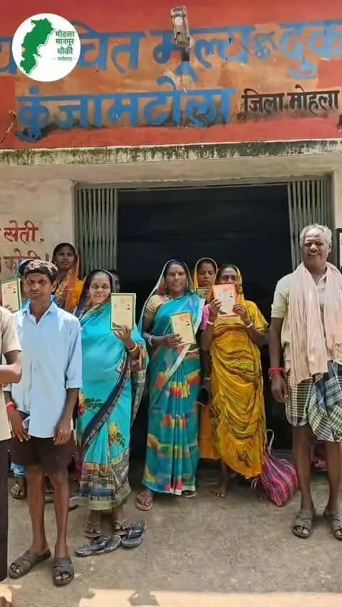 माननीय प्रधानमंत्री श्री नरेंद्र मोदी के 25 वर्षों के जनसेवा समर्पण और 'विकसित भारत-2047' के संकल्प हेतु मोहला मानपुर अम्बागढ़ चौकी जिले में 17 सितंबर से 17 अक्टूबर तक "सेवा संकल्प अभियान" आयोजित हो रहा है।
जिले के ग्रामीणों ,अधिकारी एवं कर्मचारीयों नें की अपीलः
17 सितंबर, शाम 7:00 बजे अपने घर व प्रतिष्ठान में "आशीर्वाद का दीया" अवश्य प्रज्वलित करें और इस महाअभियान के सहभागी बनें।
#सेवा_संकल्प_अभियान #SevaSankalpAbhiyan #SevaSankalp #JanSeva #JanBhagidari viksitChhattisgarh SevaSeVikasAshirwadKaDiya