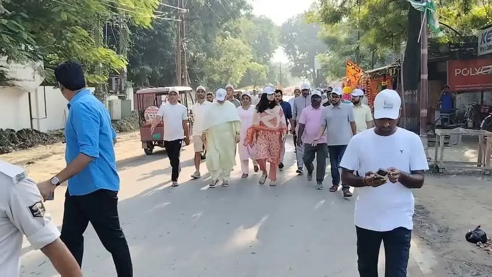 लोहिया स्वच्छ बिहार अभियान / स्वच्छ भारत मिशन- ग्रामीण खगड़िया अंतर्गत स्वच्छता, निर्मलता एवं अविरलता बनाए रखने एवं आम जनमानस में स्वच्छता के प्रति जागरूकता को बढ़ावा देने हेतु "स्वच्छता ही सेवा" कार्यक्रम दिनांक 17 सितम्बर से 02 अक्टूबर का शुभारम्भ माननीय विधायक खगड़िया जिला परिषद अध्यक्षा और जनप्रतिनिधियों की उपस्थिति में उप विकास आयुक्त महोदया के नेतृत्व में जिला प्रशासन द्वारा आगाज किया गया जिसमें बच्चों की प्रभात फेरी श्रम दान जैसा कार्यक्रम का आयोजन हुआ.
