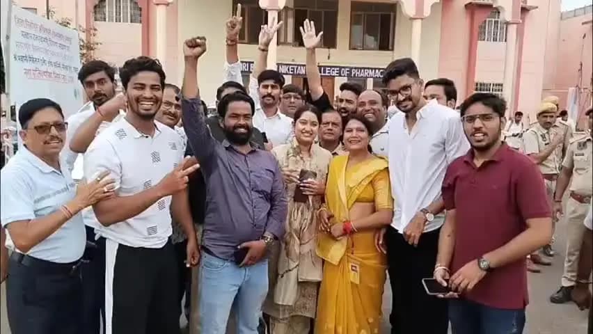 सांगानेर: जयपुर के चार वार्डों के पांच बूथ केंद्रों पर हुई री-पोलिंग के बाद मतगणना संपन्न, चारों वार्डों में कांग्रेस की हुई जीत