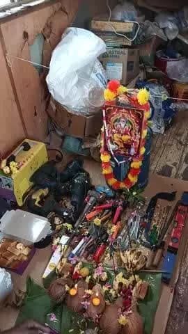 चेन्नई में बाबा विश्वकर्मा पूजा अर्चना करते हुए गुजा बाबा विश्वकर्मा का जय कारा