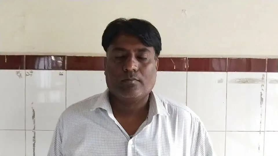 सेवा संकल्प अभियान अंतर्गत रक्तदान शिविर में किया रक्तदान
-
CM Madhya Pradesh
Jansampark Madhya Pradesh
#JansamparkMP
#sheopur