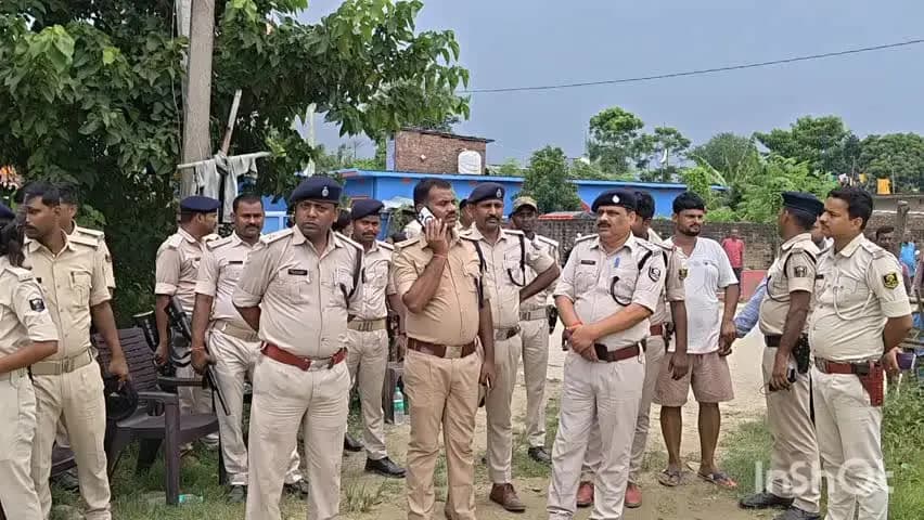 उदाकिशुनगंज: बिहार: चर्चित विक्की मेहता हत्याकांड का 48 घंटे में पर्दाफाश, 4 अपराधी हथियार के साथ गिरफ्तार