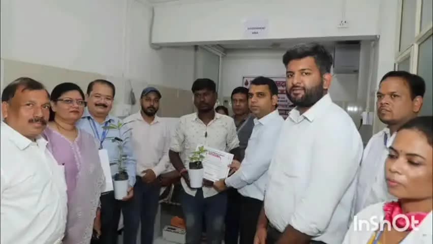 नर्मदापुरम: जिला अस्पताल में सेवा संकल्प अभियान के तहत रक्तदान शिविर क्या हुआ आयोजन कलेक्टर हुए शामिल