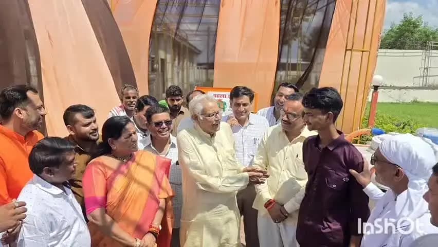 माखन नगर: माखननगर विधायक गैलेक्सी गोदाम में मूंग फसल लॉटरी योजना के कार्यक्रम में शामिल हुए