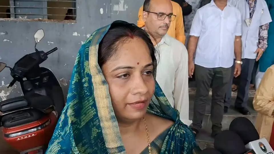 रक्तदान महादान है- जिला पंचायत अध्यक्ष श्रीमति पटेल