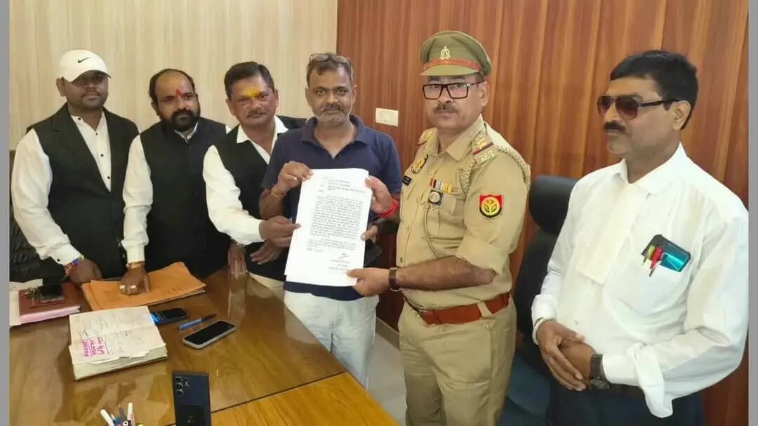 सदर: नगर कोतवाली में नेहा बोर के खिलाफ एफआईआर दर्ज करने की मांग