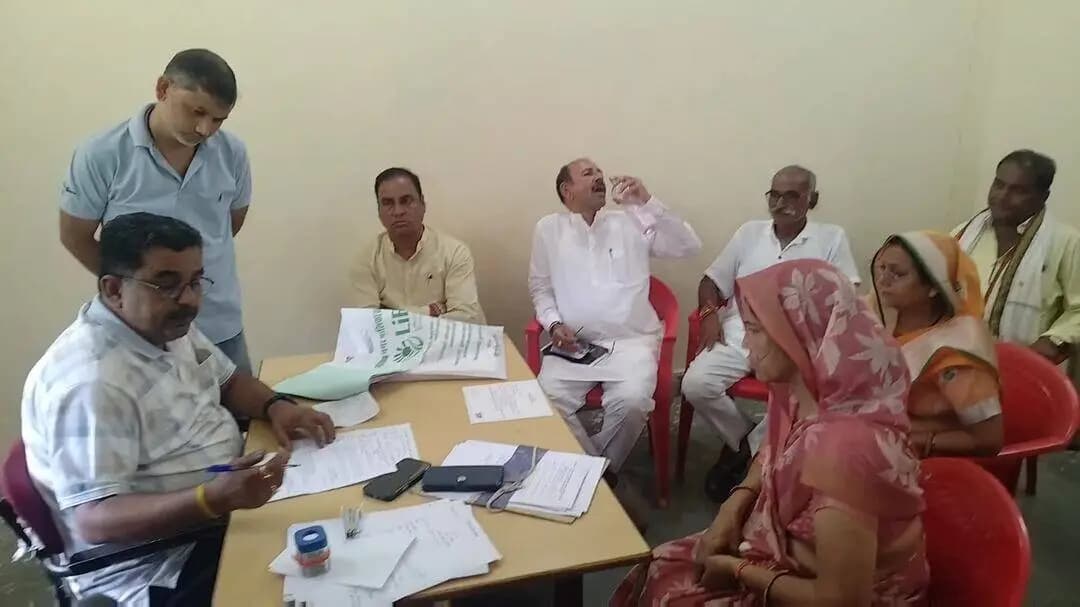 केशोरायपाटन: कापरेन में पालिकाध्यक्ष पद के लिए भाजपा की अनुपमा शर्मा और कांग्रेस की प्रत्याशी सुनीता अग्रवाल चुनावी मैदान में