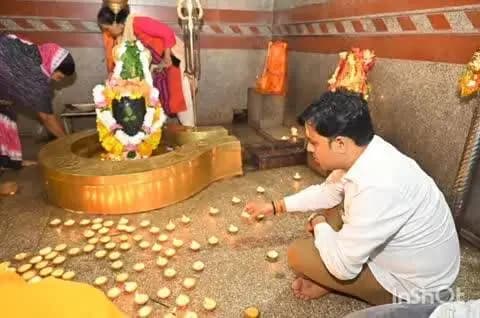 ଝାରସୁଗୁଡା: ପ୍ରଧାନମନ୍ତ୍ରୀଙ୍କ ଜନ୍ମଦିନରେ ଝାଡେଶ୍ୱର ମନ୍ଦିରରେ ‘ଆଶୀର୍ବାଦର ଦୀପ’ କାର୍ଯ୍ୟକ୍ରମ