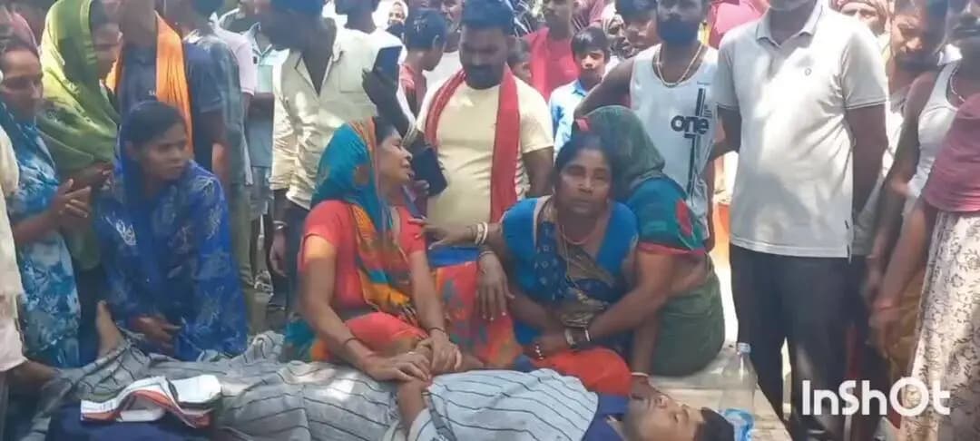 संग्रामपुर: शटडाउन के दौरान करंट लगने से लाइनमैन की मौत, 3 बच्चों के सिर से उठा पिता का साया; परिजनों ने सुरक्षा पर उठाए सवाल