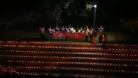 सेवा संकल्प अभियान के तहत जिले के पेंड्रा विकासखंड के दुर्गा सरोवर में हुआ दीप प्रज्वलन।
#CGkeAshirwadkaDiya
#sevasankalpabhiyan
#modiat25
#vishnubhaiya
#आशीर्वाद_का_दीया