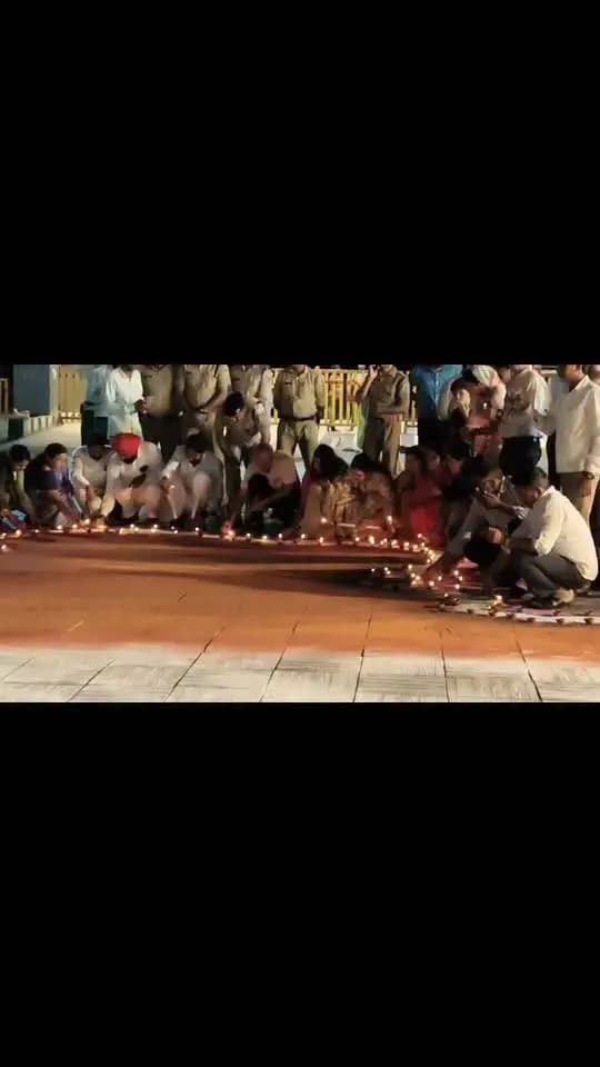 अशोकनगर रेलवे स्टेशन पर आशीर्वाद का दीया कार्यक्रम अंतर्गत दीप प्रज्वलवन कार्यक्रम आयोजित
CM Madhya Pradesh
Jansampark Madhya Pradesh
#सेवा_संकल्प_अभियान
#AshirwadKaDiya
#ashoknagar