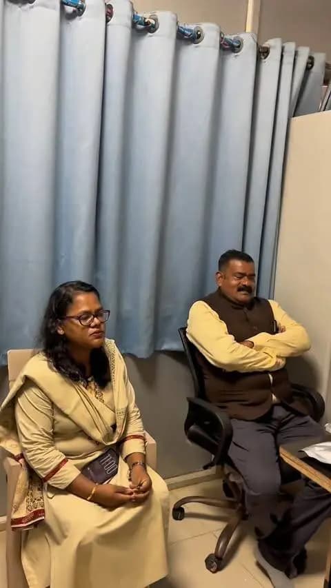 🩸 रक्तदान से जीवन बचाने का संकल्प, स्वास्थ्य सेवाओं को नई मजबूती!
जिला अस्पताल, कोंडागांव में आयोजित रक्तदान शिविर एवं एम्बुलेंस वितरण कार्यक्रम में शामिल हुआ।
सेवा, सहयोग और स्वास्थ्य सुविधाओं को मजबूत करने की दिशा में एक सार्थक पहल।
#नीलकंठटेकाम #रक्तदान #सेवासंकल्प #कोंडागांव #स्वास्थ्यसेवा सेवाकार्य BJP Keshkal