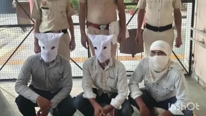 रेवाड़ी: केएलपी कॉलेज के बाहर से युवक का अपहरण, रंगदारी गिरोह का पर्दाफाश; रेवाड़ी पुलिस ने चंद घंटों में 3 पकड़े