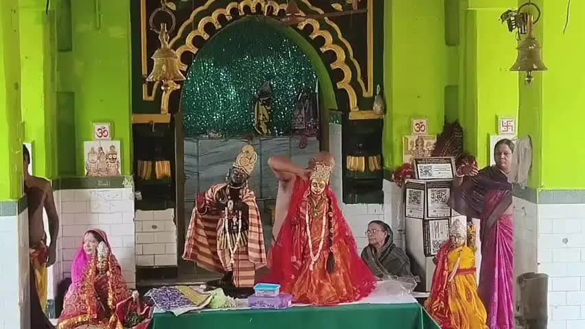 ବାରିପଦା ସଦର: ବାରିପଦାରେ ଉତ୍ସାହ ଉଦ୍ଦୀପନା ସହ ପବିତ୍ର ରାଧାଷ୍ଟମୀ ପାଳିତ; ରାଧାକୃଷ୍ଣ ମନ୍ଦିରରେ ଭକ୍ତଙ୍କ ପ୍ରବଳ ଗହଳି