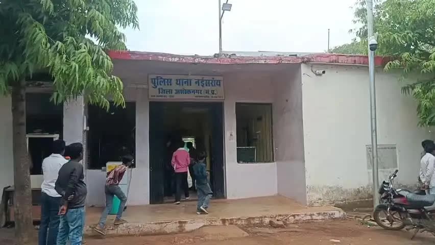 नईसराय: बैंक में फर्जी खाता खुलवाकर किसान सम्मान निधि की राशि हड़पी, पीड़ित किसान ने अधिकारियों से की शिकायत