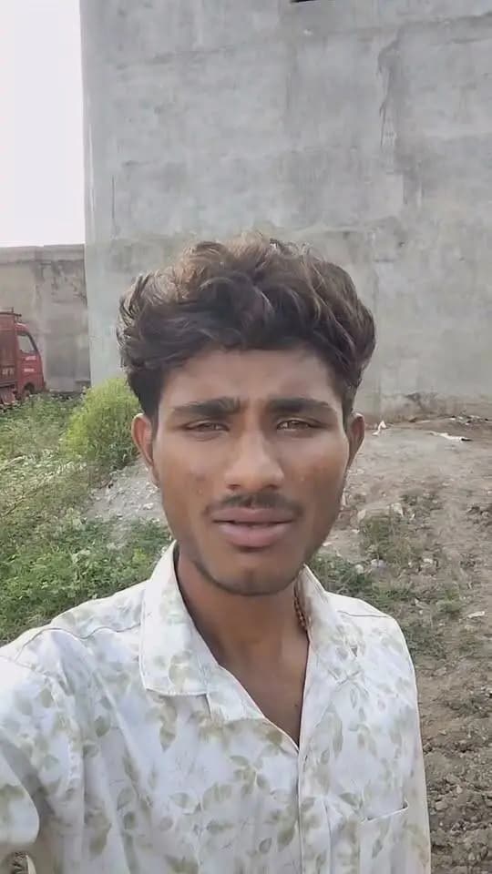 मुझे मुख्यमंत्री जी द्वारा आज स्कूटी खरीदने के लिए राशि दी गई है। स्कूटी होने से मुझे आगे की पढ़ाई करने में काफी मदद मिलेगी। इसके लिए मुख्यमंत्री डॉ. मोहन यादव जी को धन्यवाद देता हूं :- रावेंद्र पाल, जिला शहडोल
#MukhyaMantriScootyYojana #JansamparkMP #मुख्यमंत्री_स्कूटी_योजना_MP
#शहडोल #shahdol