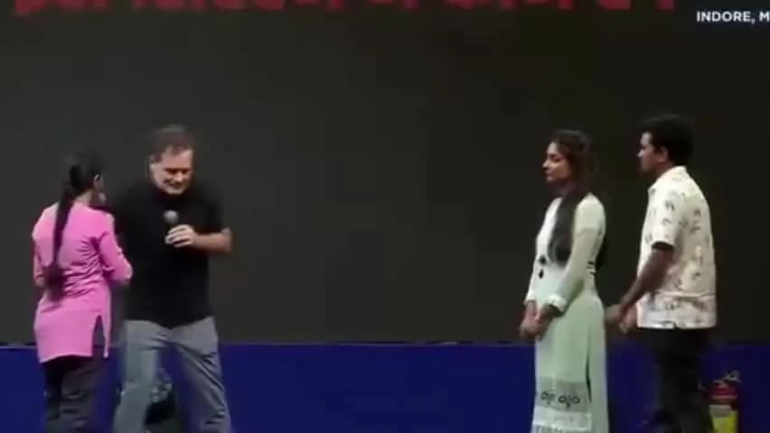 राजगढ़: इंदौर में छात्रों की गूंज कार्यक्रम में राजगढ़ की सपना गुर्जर ने राहुल गांधी के सामने बेबागी से बात रखी