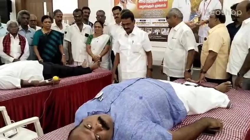 கோவை வடக்கு: கோவையில் தளபதி இரத்ததான இயக்கம் சார்பில் 51-வது மாபெரும் இரத்ததான முகாம்!