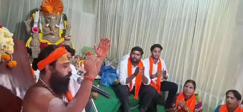 సంగారెడ్డి: సంగారెడ్డి బృందావనం కాలనీలో దశకోటి పార్థివలింగాల తయారీ కార్యక్రమం