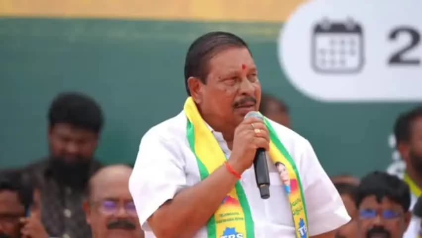అదిలాబాద్ అర్బన్: కొడంగల్ లో TRS పాంచజన్య సంకల్పసభలో మాట్లాడుతున్న తెలంగాణ రక్షణ సేన ఆదిలాబాద్ జిల్లా అధ్యక్షులు,మాజీ MLA రాథోడ్ బాపురావు