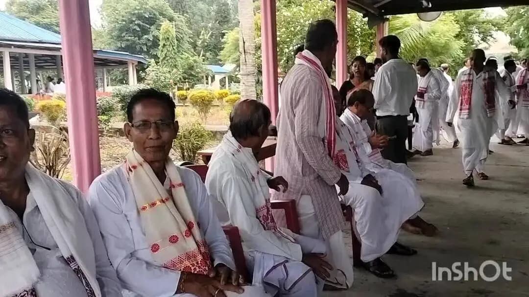 বিশ্বনাথ: চাৰিআলিত শ্ৰীমন্ত শংকৰদেৱ সঙ্ঘৰ বিশ্বনাথ চাৰিআলি আঞ্চলিক শাখাৰ মহাৰজত জয়ন্তীৰ পবিত্ৰ লাইখুঁটা স্থাপন