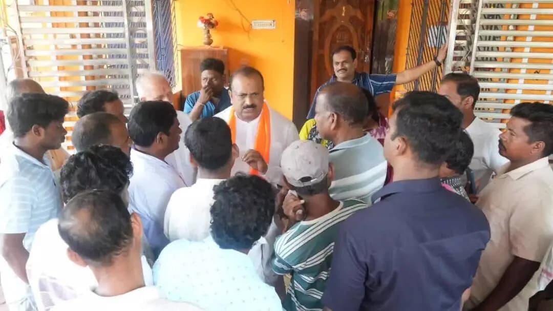 ବରଗଡ: ବରଗଡ଼ ଠାରେ ବିଧାୟକଙ୍କ ଜନତା ଦରବାର କାର୍ଯ୍ୟକ୍ରମ ଅନୁଷ୍ଠିତ