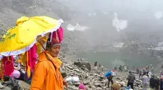 चमोली: बारह साल बाद शुरू हुई नंदा देवी राजजात यात्रा, पातर नचौणियां से शिलासमुद्र तक